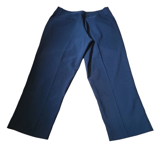 Nike Golf Dri-fit black zip-up buttoned straight leg capri pants - Picture 8 of 10